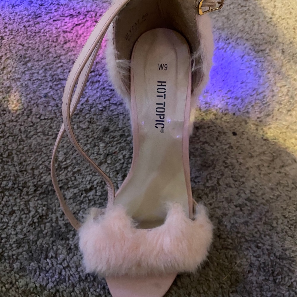 Pink fluffy heel